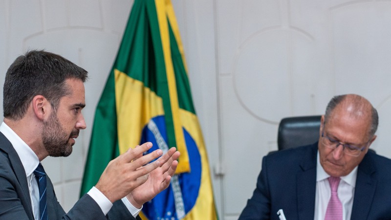 Na reunião, o governador pediu a Alckmin a colaboração do governo federal para alguns setores da economia do Rio Grande do Sul