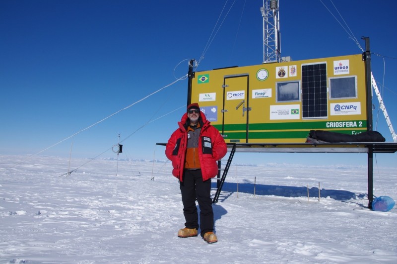 O glaciologista e professor da UFRGS Jefferson Simões liderou a expedição científica brasileira ao interior da Antártica