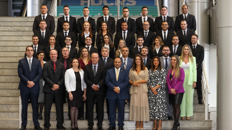 Os novos delegados concluíram o curso de formação profissional pela Academia de Polícia Civil (Acadepol)