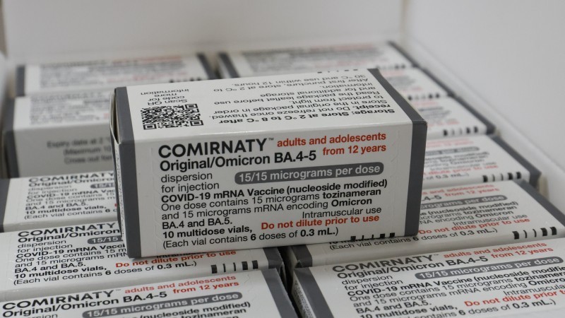 Entre as doses, 144 mil são do tipo bivalente, que passou a ser recomendado para toda população com 18 anos ou mais