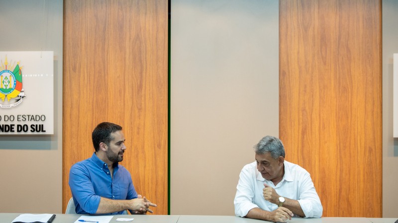 Leite e Sebastião Melo centro de eventos poa