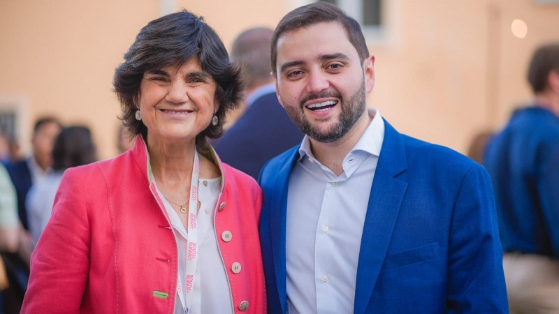 Missão à espanha Maria Benjumea e Gabriel Souza