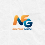 Card em fundo cinza com a logomarca colorida da Nota Fiscal Gaúcha ao centro. No canto inferior direito do Card está a logomarca utilizada pela gestão 2023-2026 do governo do Rio Grande do Sul.