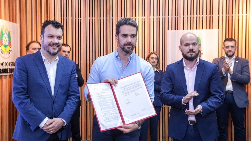Leite e Pedro Capeluppi anúncio free flow primeiras