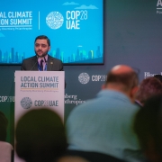 painel sobre emergência climática e adaptação