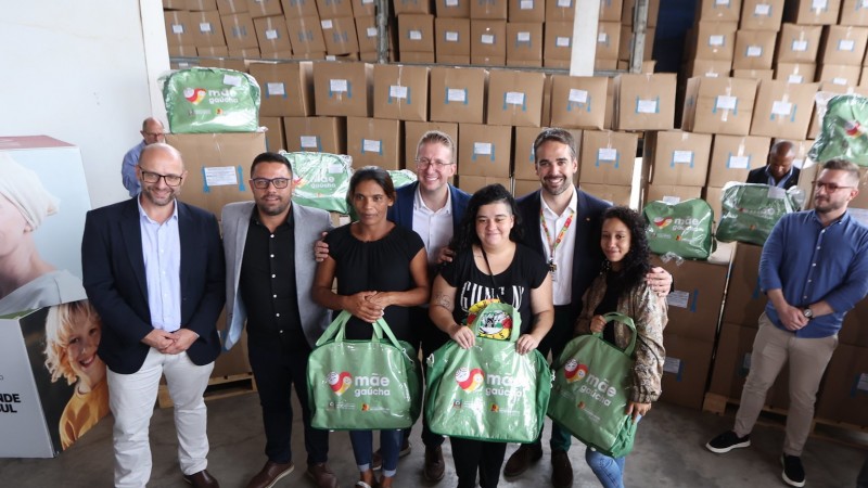 Primeira entrega de kits do programa Mãe Gaúcha 2