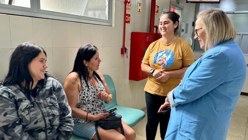 Arita visita Hospital de Alvorada