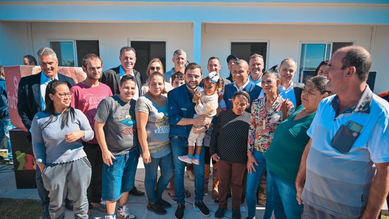 Entrega de 28 casas temporárias em Arroio do Meio