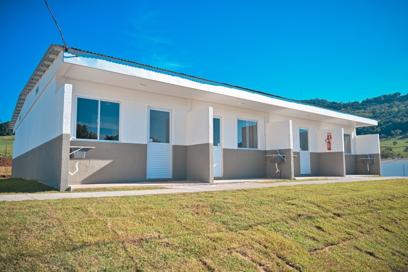 Entrega de 28 casas temporárias Arroio do Meio