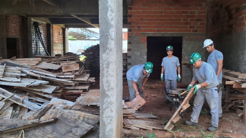 Início das obras na escola Margarida Pardelhas