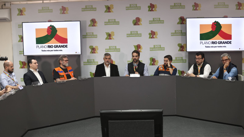 Geral Leite sanciona lei que cria Plano Rio Grande e fundo para reconstrução mai24