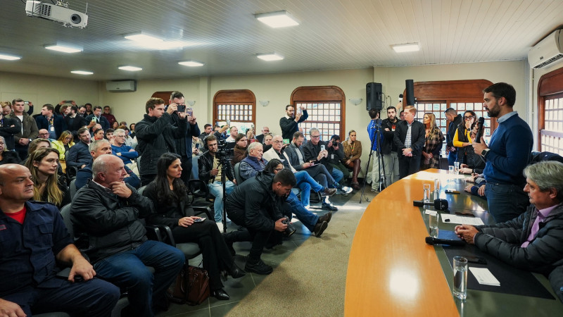 Leite visita Gramado e se reúne com prefeito 2024