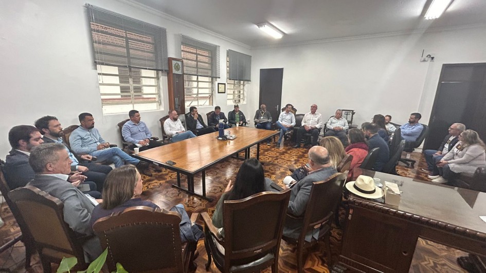 Reuniao Seapi SOS Agro bancos ago24