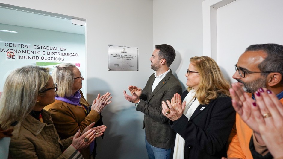 Leite inaugura central de armazenamento com quase o dobro da capacidade de conservação de vacinas