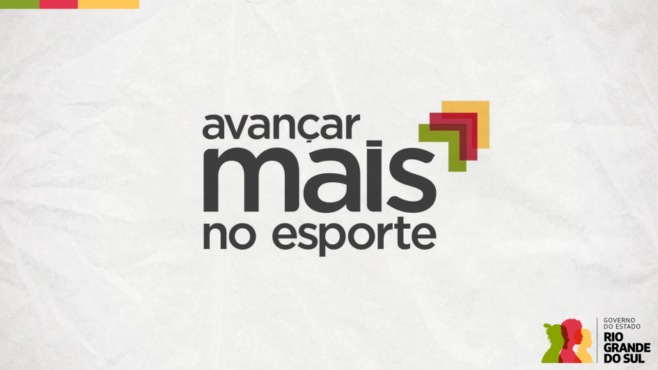 O card apresenta o texto "Avançar mais no esporte" em destaque no centro. No canto inferior direito, há o logotipo do governo do Estado do Rio Grande do Sul, representado por três silhuetas coloridas (em verde, vermelho e amarelo) e o nome do Estado em preto. No canto superior esquerdo, há pequenos blocos de cores verde, vermelho e amarelo. O fundo é de cor clara e possui um padrão sutil de textura.