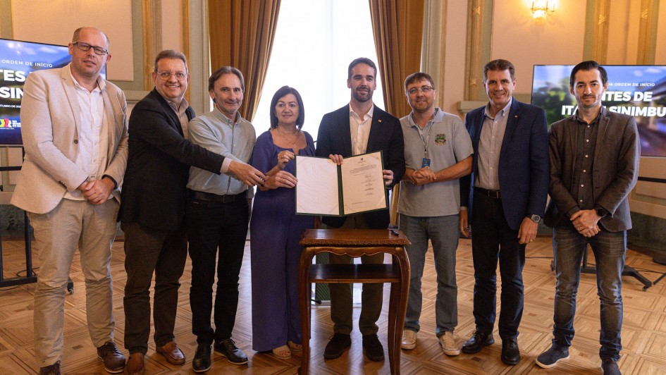 Ato de assinatura de ordem de início das pontes de Itati e Sinumbu