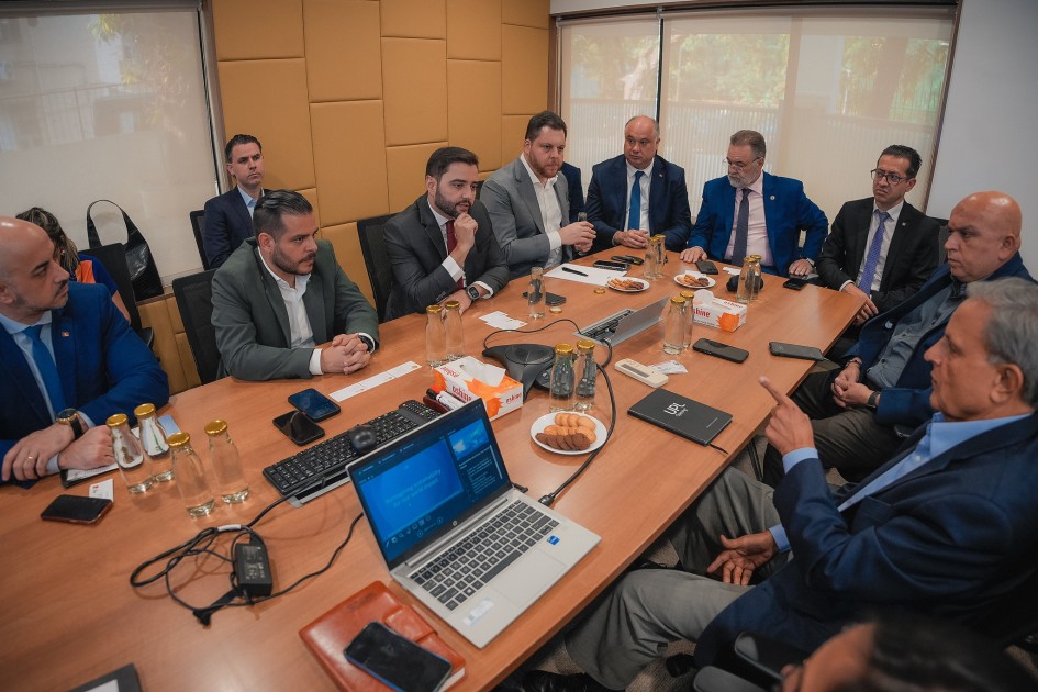 Gabriel Souza se reúne com gigantes do agronegócio em Mumbai UPL