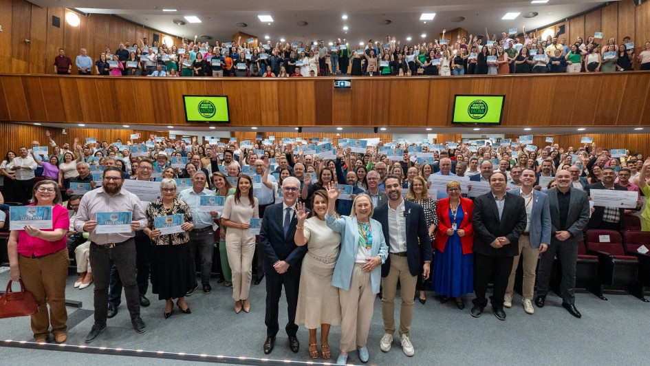 Municípios que mais vacinaram no Estado recebem prêmio