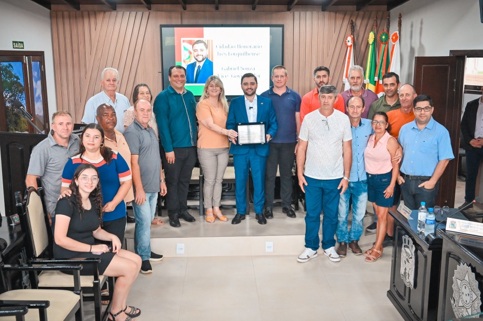 Gabriel foi homenageado com o título de Cidadão Honorário Três Forquilhense