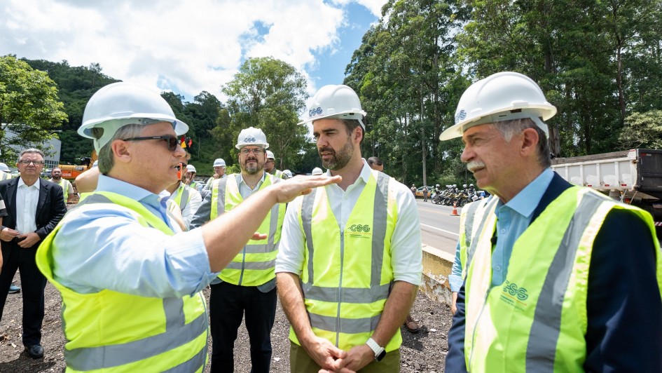 Governado vistoria início das obras de duplicação na ponte sobre o Arroio Tega, em Caxias do Sul