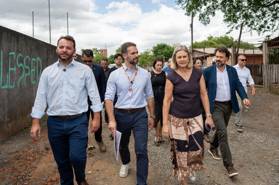 Leite assina ordem de início para execução de Projeto Urbanístico no bairro Umbu, em Alvorada