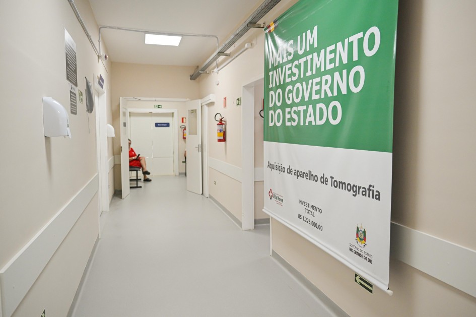 Entrega de tomógrafio para o Hospital de Santo Antônio da Patrulha