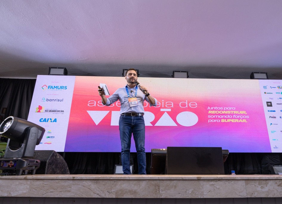 Gabriel na Assembleia de Verão da Famurs