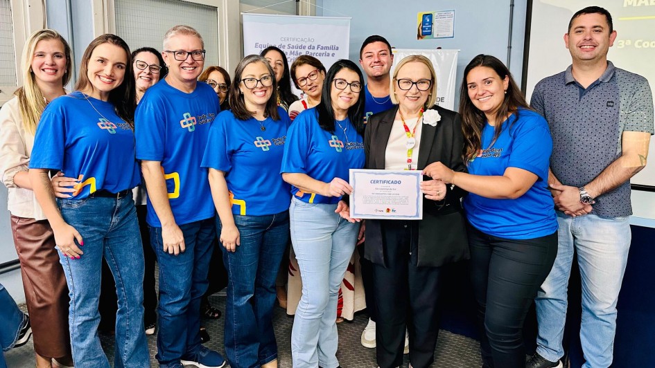 Governo entrega certificados Amiga da Mãe, Parceria e Criança a equipes de saúde de 20 municípios abr25 (2)