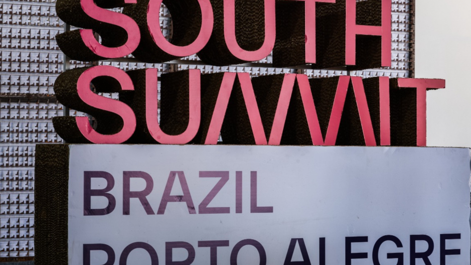 South Summit Brazil Cais Mau&aacute; preparativos edi&ccedil;&atilde;o 2025 letreiro do SSB FOTO ABR 2025 11