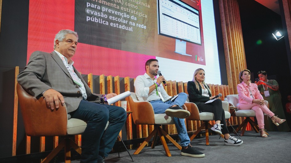 Governo aposta em solução de IA para auxiliar no combate à evasão escolar