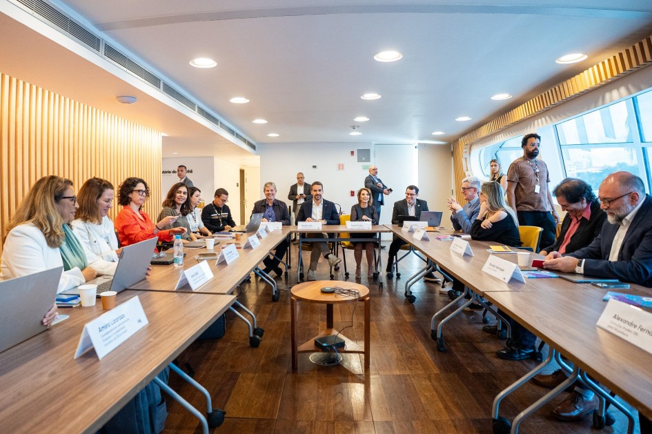 Reunião sobre o Museu da Educação do Amanhã