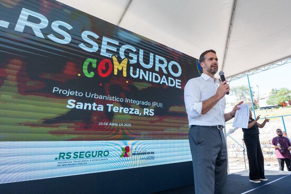 Leite assina ordem para execução de PUI no território Santa Tereza Alegre