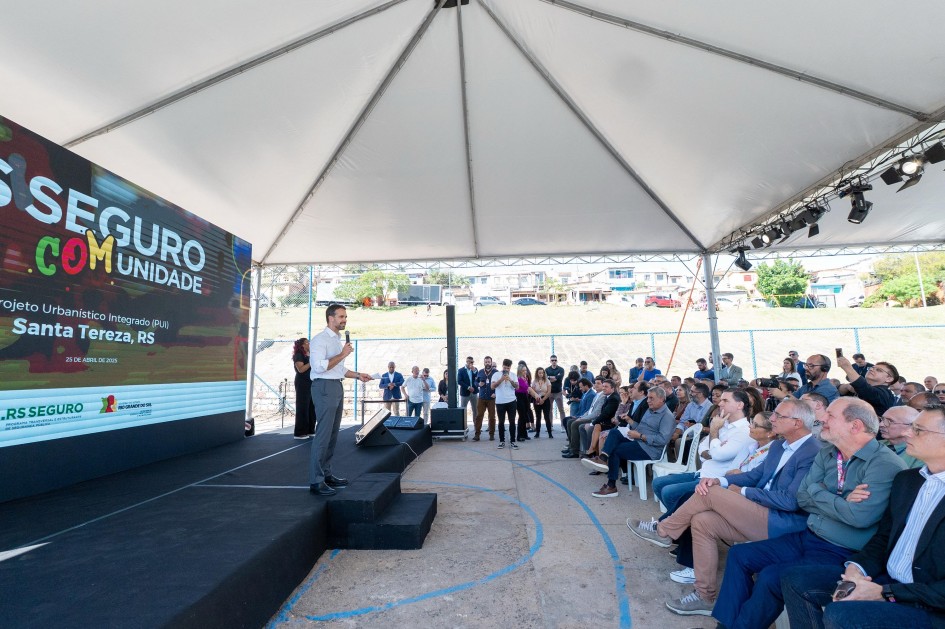 Leite assina ordem para execução de Projeto Urbanístico Integrado no território Santa Tereza Alegre