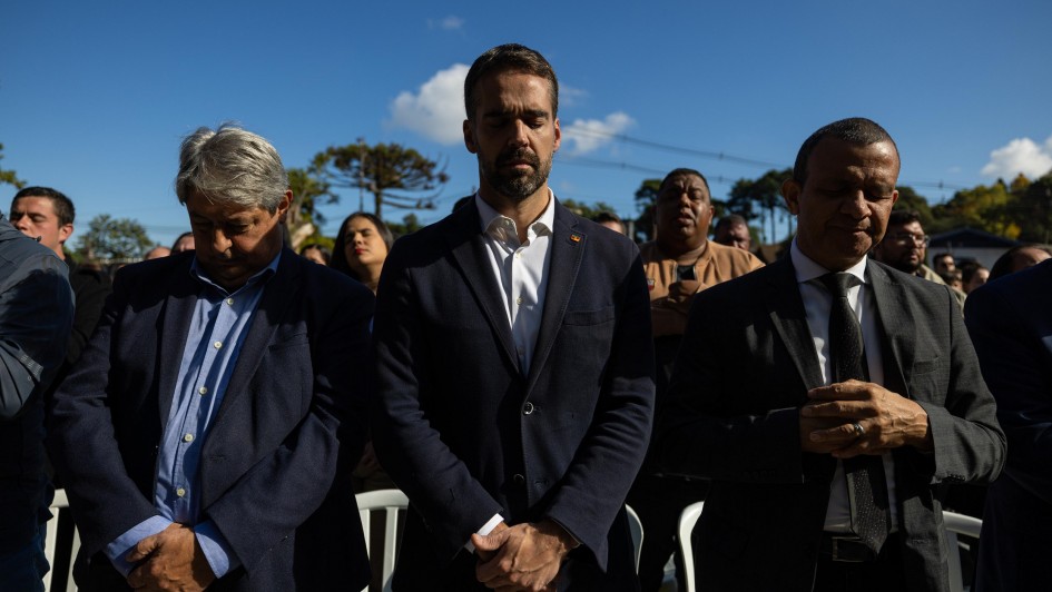 Leite participa de lançamento de pedra fundamental de templo da Igreja Universal em Gramado