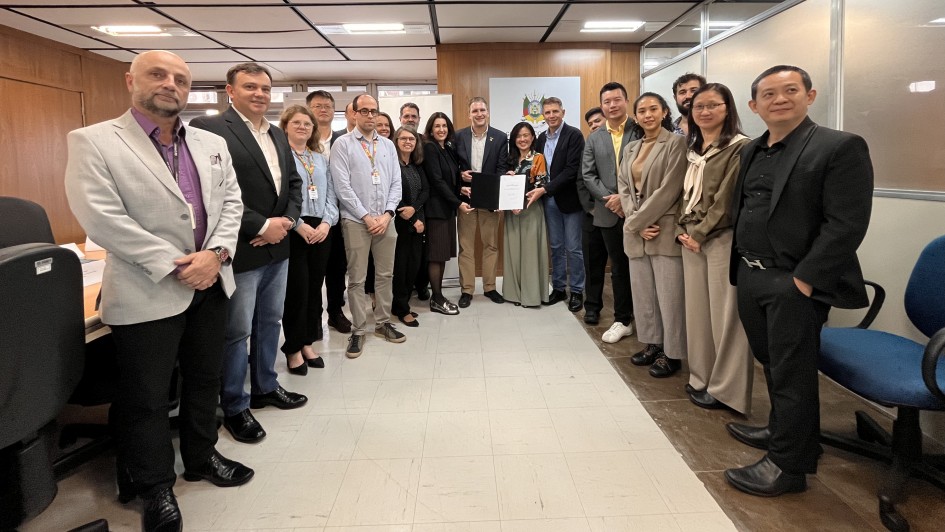 Governo participa de assinatura de termo de cooperação entre Invest RS e Malásia 6 5 25