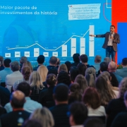 Gabriel Souza destaca investimentos do governo na região Noroeste abertura da Indumóveis em Santa Rosa MAIO 2025 (3)