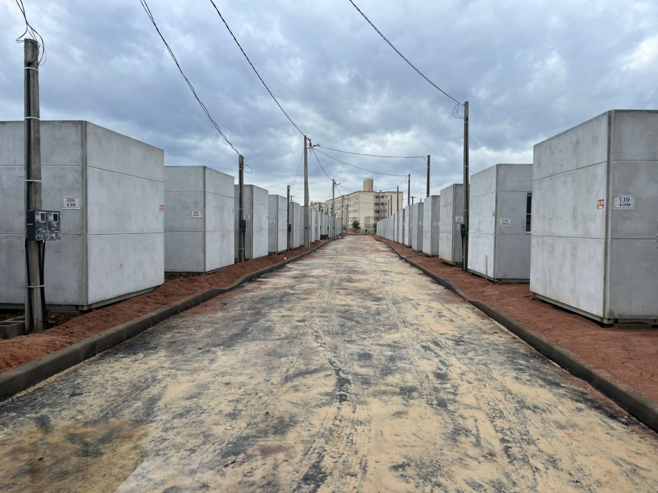 Moradias temporárias recebem abrigados do Centro Humanitário de Acolhimento