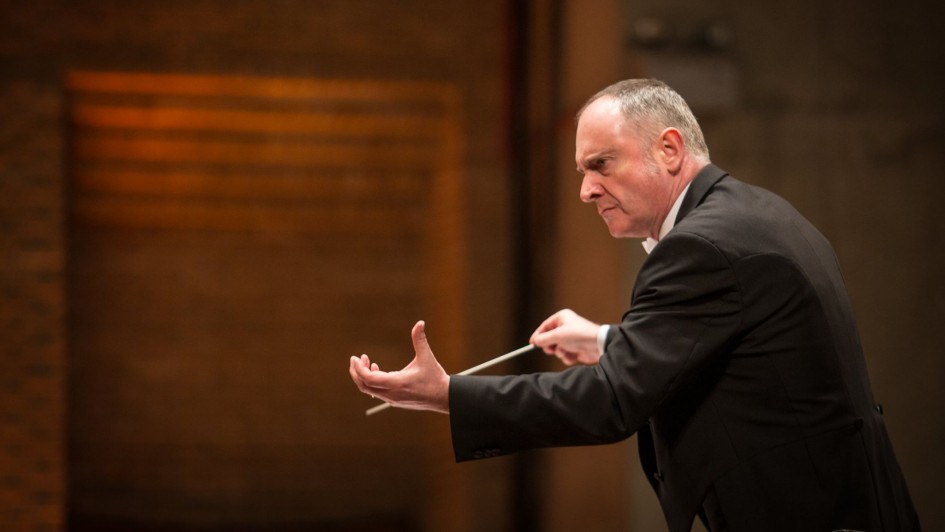 Maestro inglês Neil Thomson viaja a Porto Alegre para reger dois concertos da Ospa