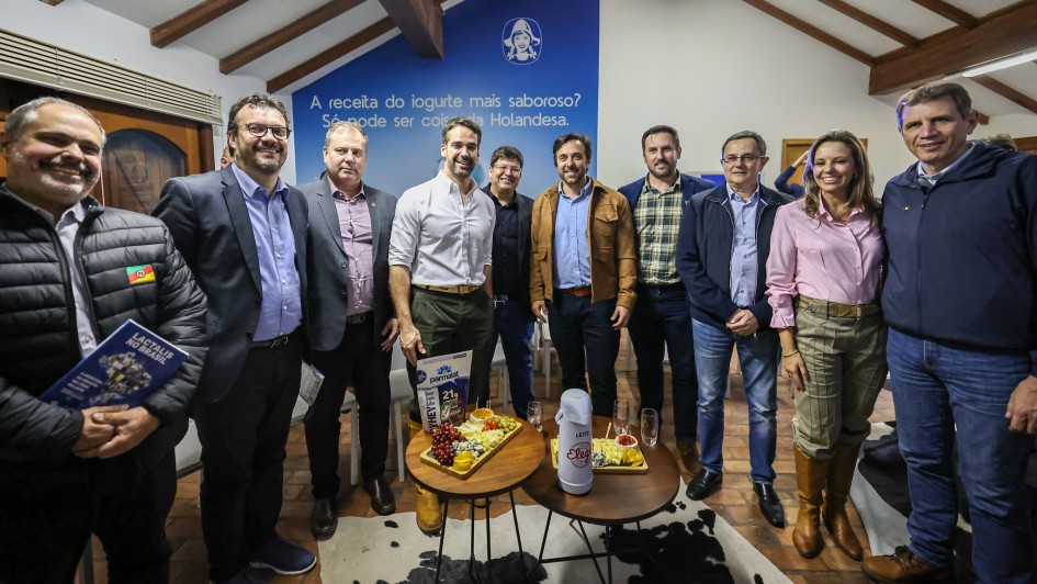 Governador Eduardo Leite no encontro com os executivos da Lactalis Brasil