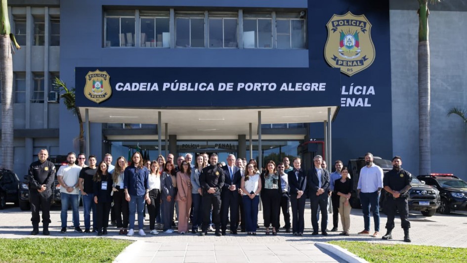 Magistrados visitam Cadeia Pública de Porto Alegre   7nov25