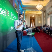 Leite lança o RS+Digital, programa de desenvolvimento municipal do Estado   17nov25