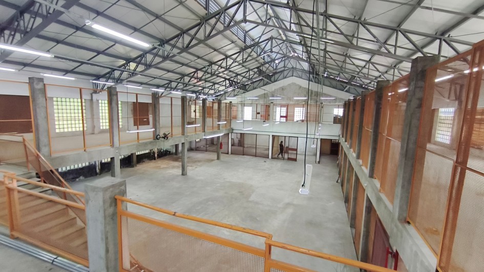 Foto mostra interior do almoxarifado do Hospital Psiquiátrico São Pedro, em Porto Alegre, recuperado por obra