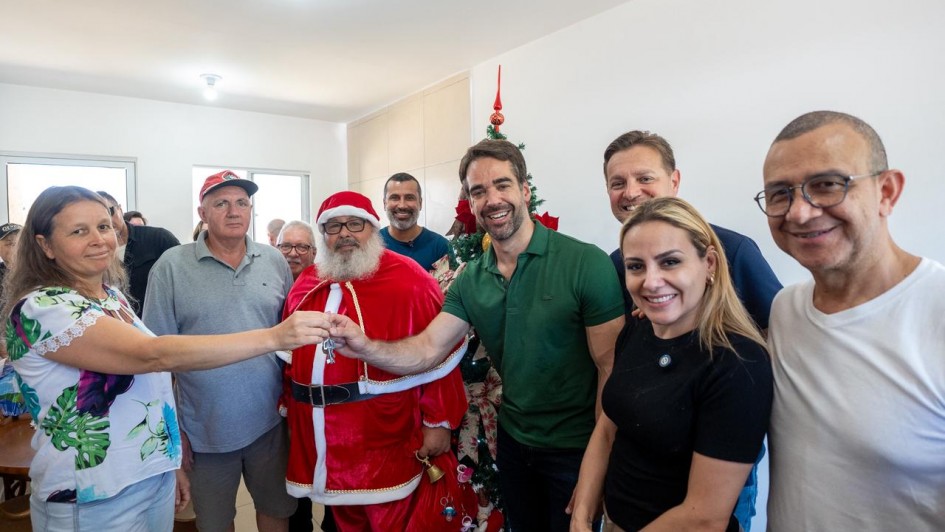 Governador Eduardo Leite entrega primeiras moradias em Encantado