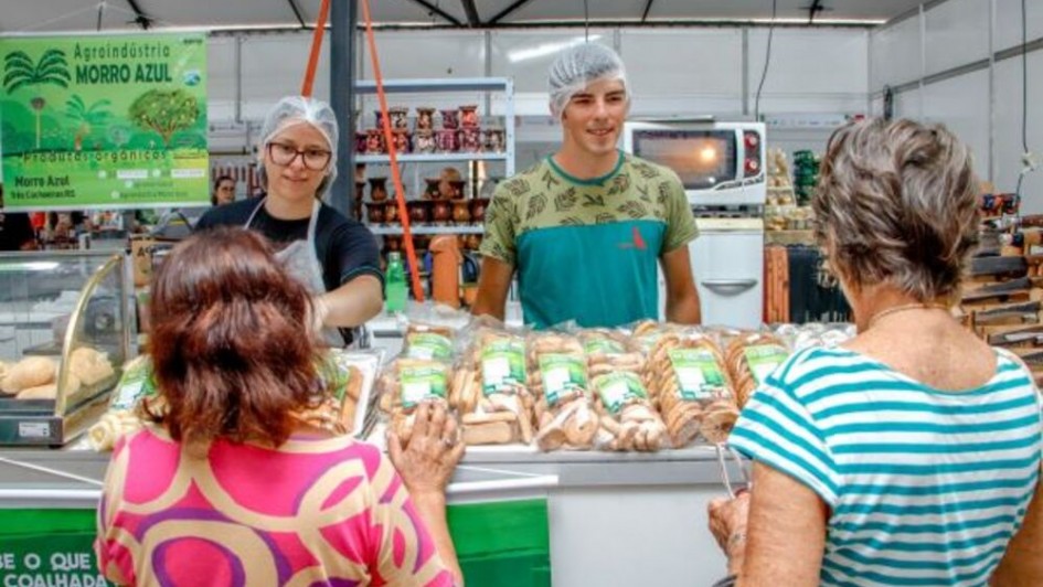 Foto mostra feira da agricultura familiar em Cap&atilde;o da Canoa