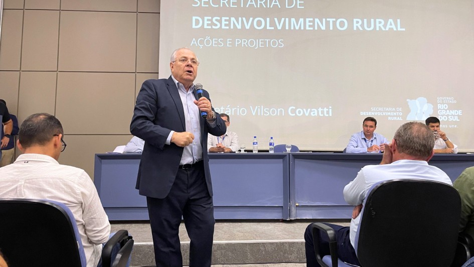 Foto da reuni&atilde;o na Emater