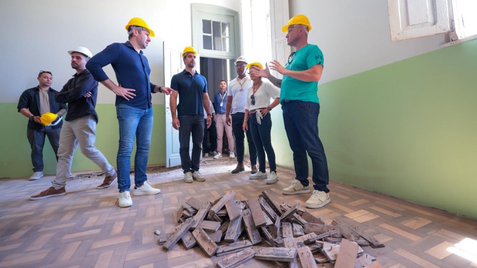 Governador Eduardo Leite vistoria a recupera&ccedil;&atilde;o do Instituto de Educa&ccedil;&atilde;o Oswaldo Aranha, em Alegrete.