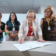 Secret&aacute;ria Arita Bergmann assinou portarias