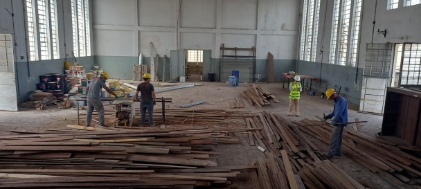 Os trabalhos incluem conservação, restauro e revitalização dos espaços onde funcionam salas de aula, museu, área administrativa e salão de eventos, além da manutenção do bloco 6, que abrigará cozinha e refeitório novos.