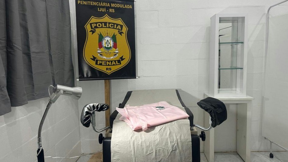 Foto mostra consult&oacute;rio m&eacute;dico na penitenciaria modulado de Iju&iacute;