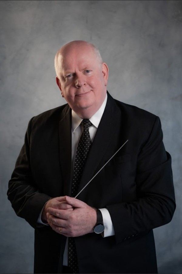 regência do maestro Manfredo Schmiedt